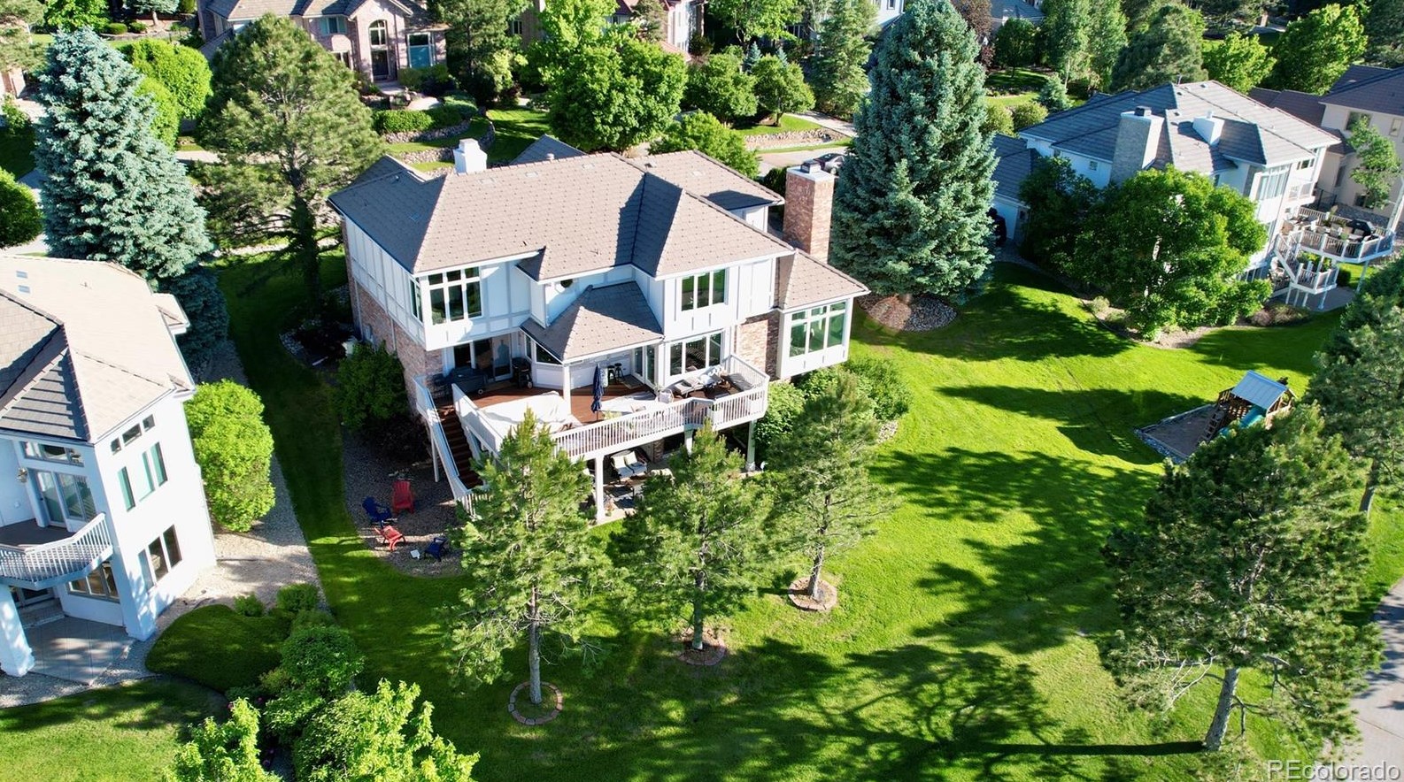 8541 Colonial Dr, Littleton CO  80124-9700 exterior