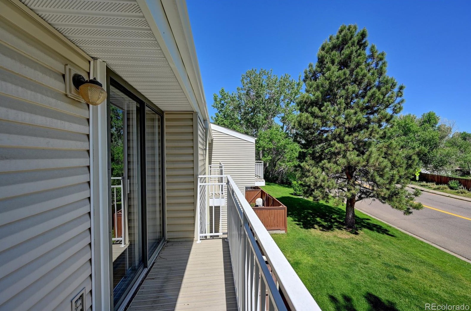 4208 Maplewood Way, Littleton CO  80121-3319 exterior