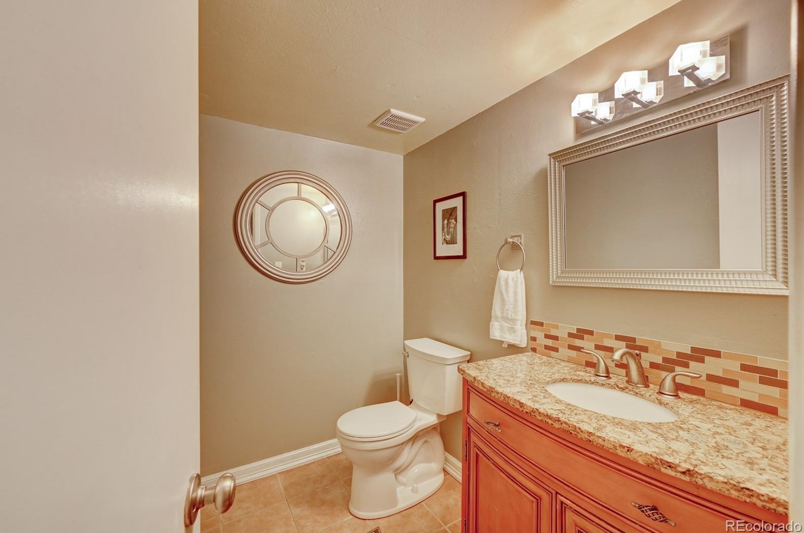 4208 Maplewood Way, Littleton CO  80121-3319 exterior