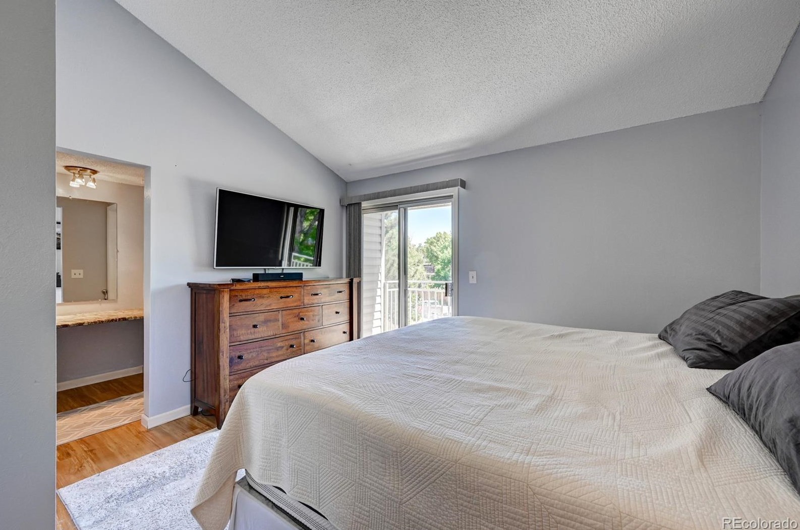 4208 Maplewood Way, Littleton CO  80121-3319 exterior