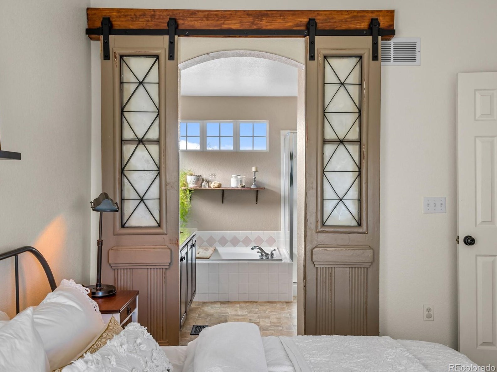 10183 Bentwood Cir, Littleton CO 80126-7864 exterior