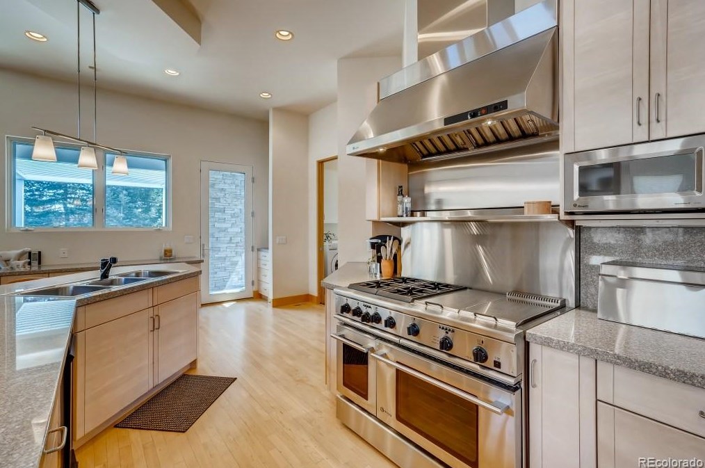 14 Arabian Pl, Littleton CO 80123-6683 exterior