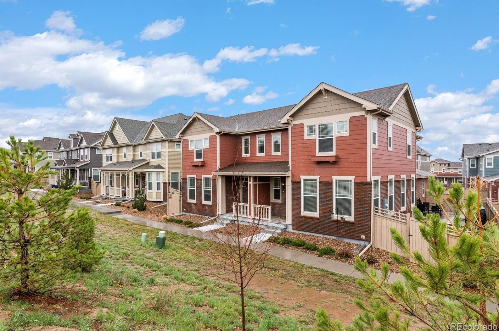 14751 Poundstone Dr, Aurora, CO 80015-4210