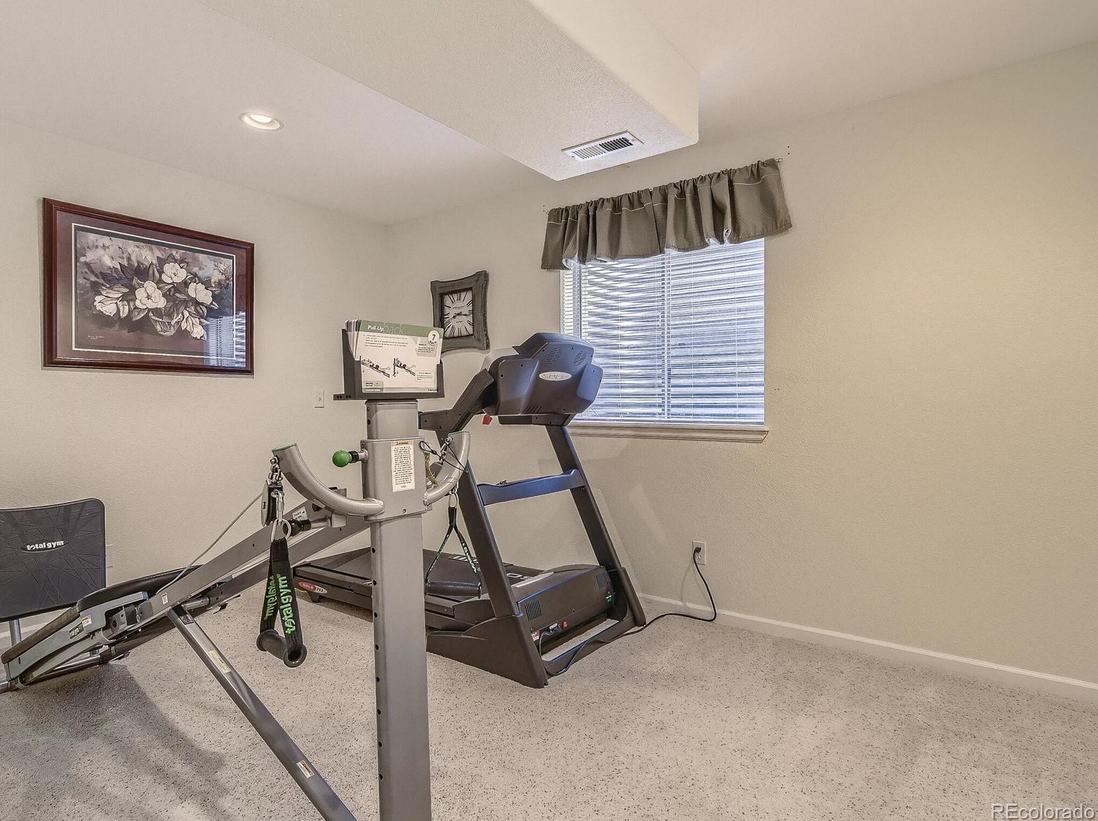 10161 Fawnbrook Ln, Littleton CO 80130-6896 exterior