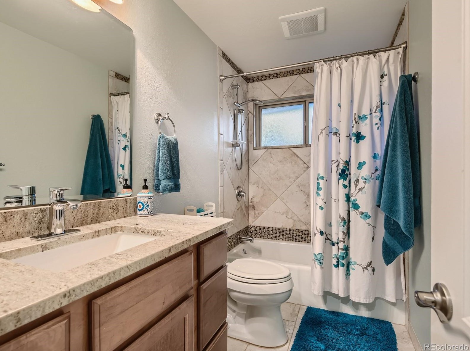 7415 Kendall Blvd, Littleton CO 80128-4680 exterior