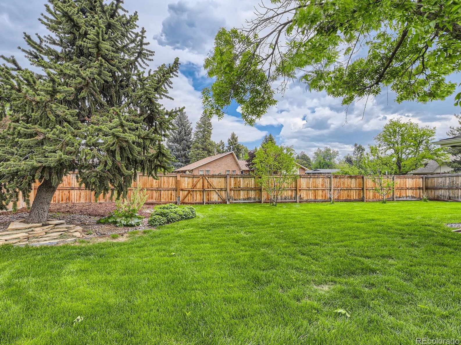 7415 Kendall Blvd, Littleton CO 80128-4680 exterior