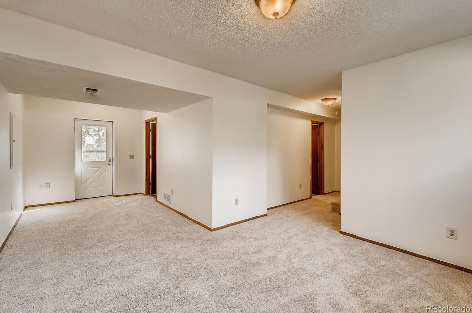 7847 Brk Dr, Littleton CO 80128-6126 exterior