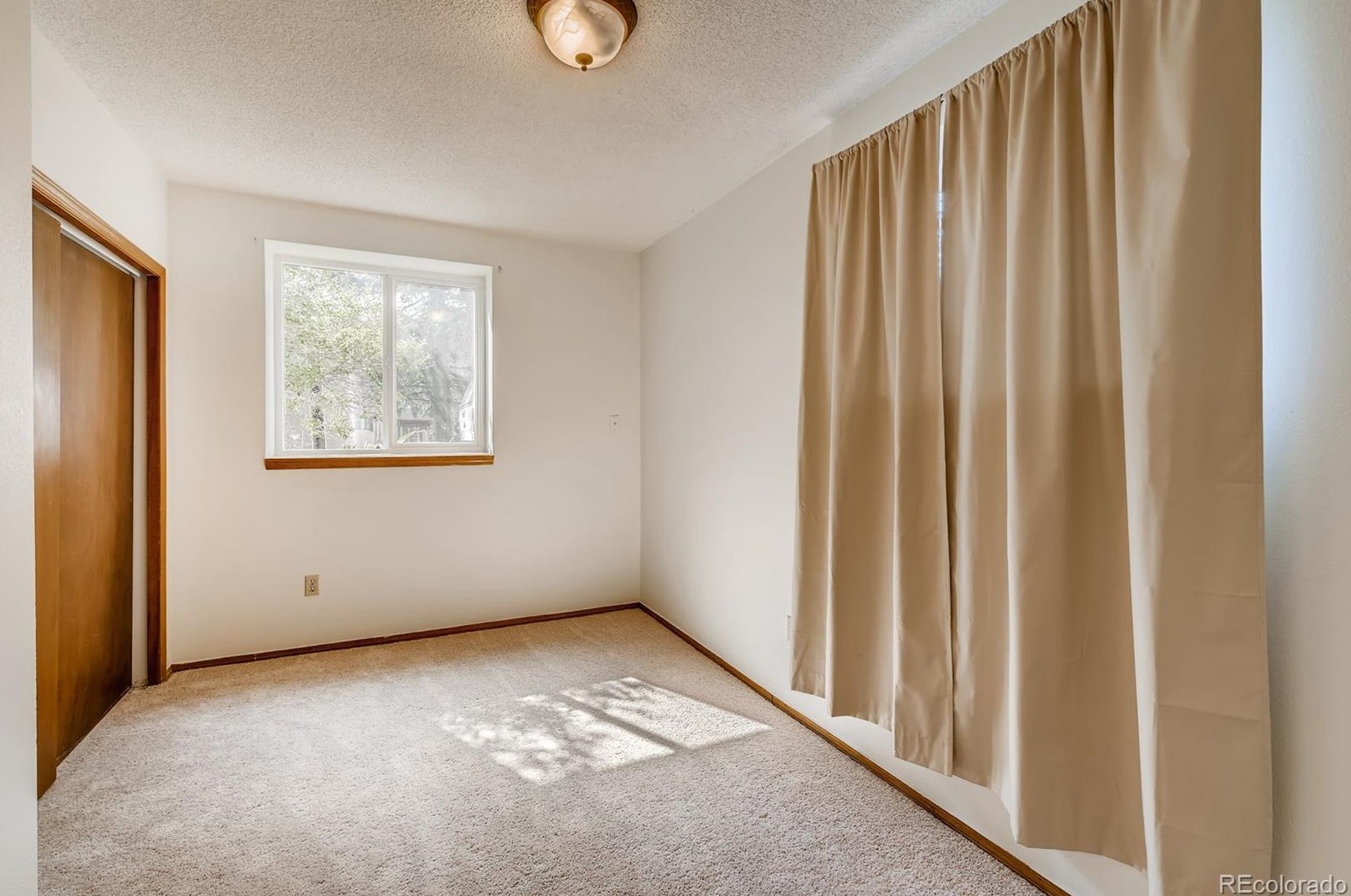 7847 Brk Dr, Littleton CO 80128-6126 exterior