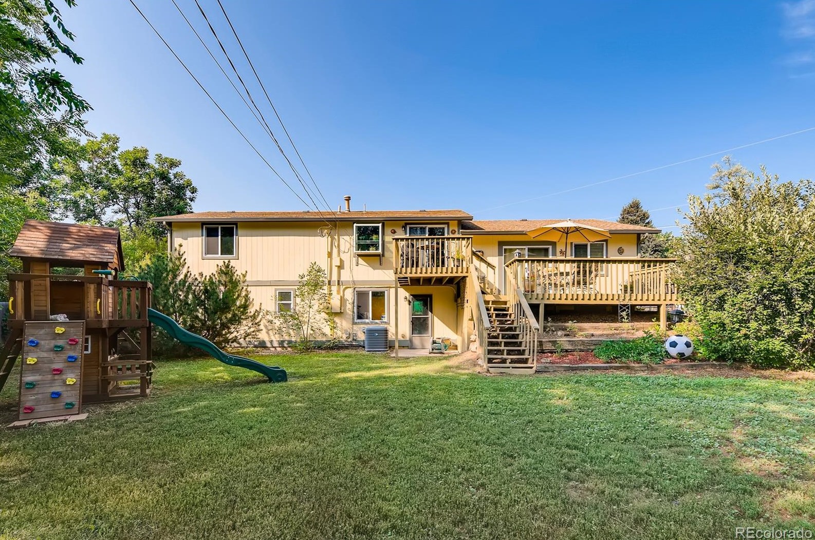 7847 Brk Dr, Littleton CO 80128-6126 exterior