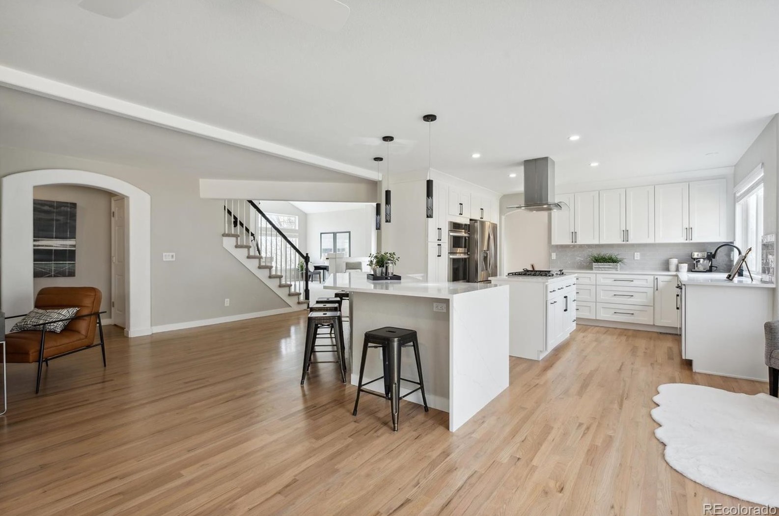 3297 Oak Leaf Pl, Littleton CO  80129-6301 exterior