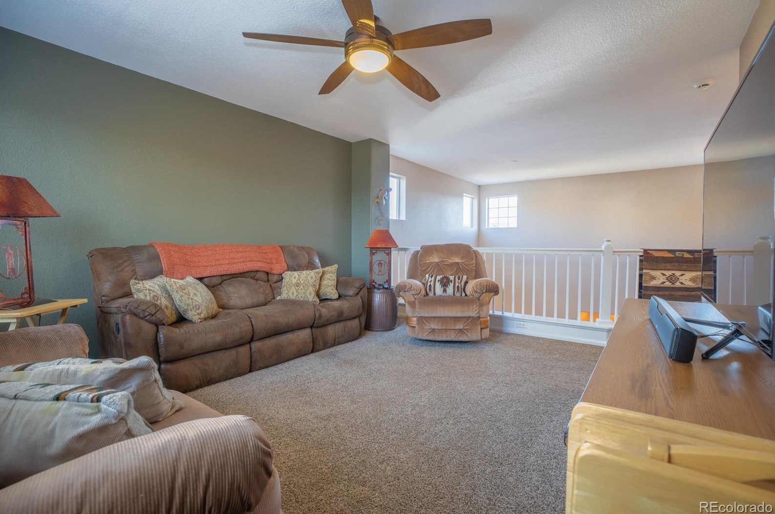 6881 Remington Pl, Littleton CO 80128-8318 exterior