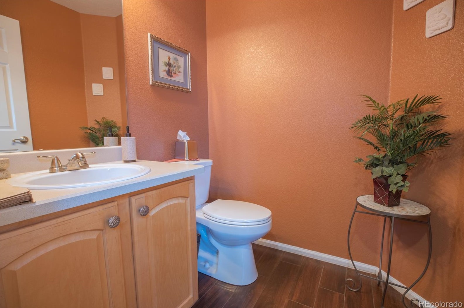 6881 Remington Pl, Littleton CO 80128-8318 exterior