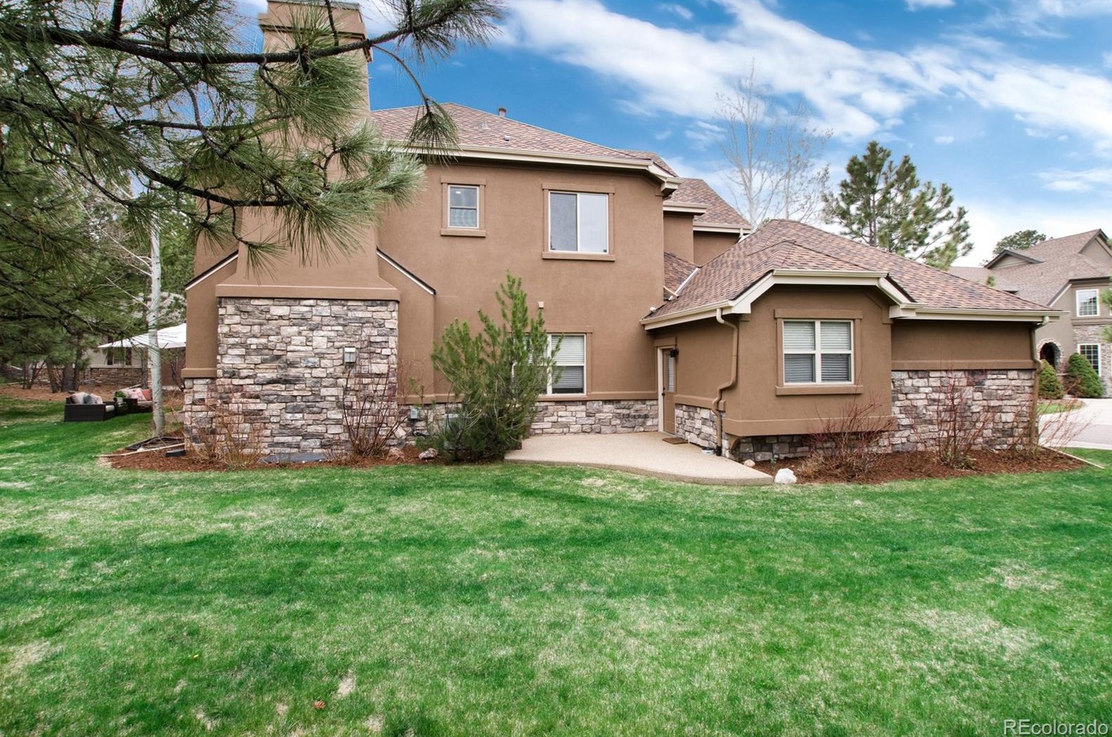 3303 Country Club Pkwy, Castle Rock CO  80108-9097 exterior