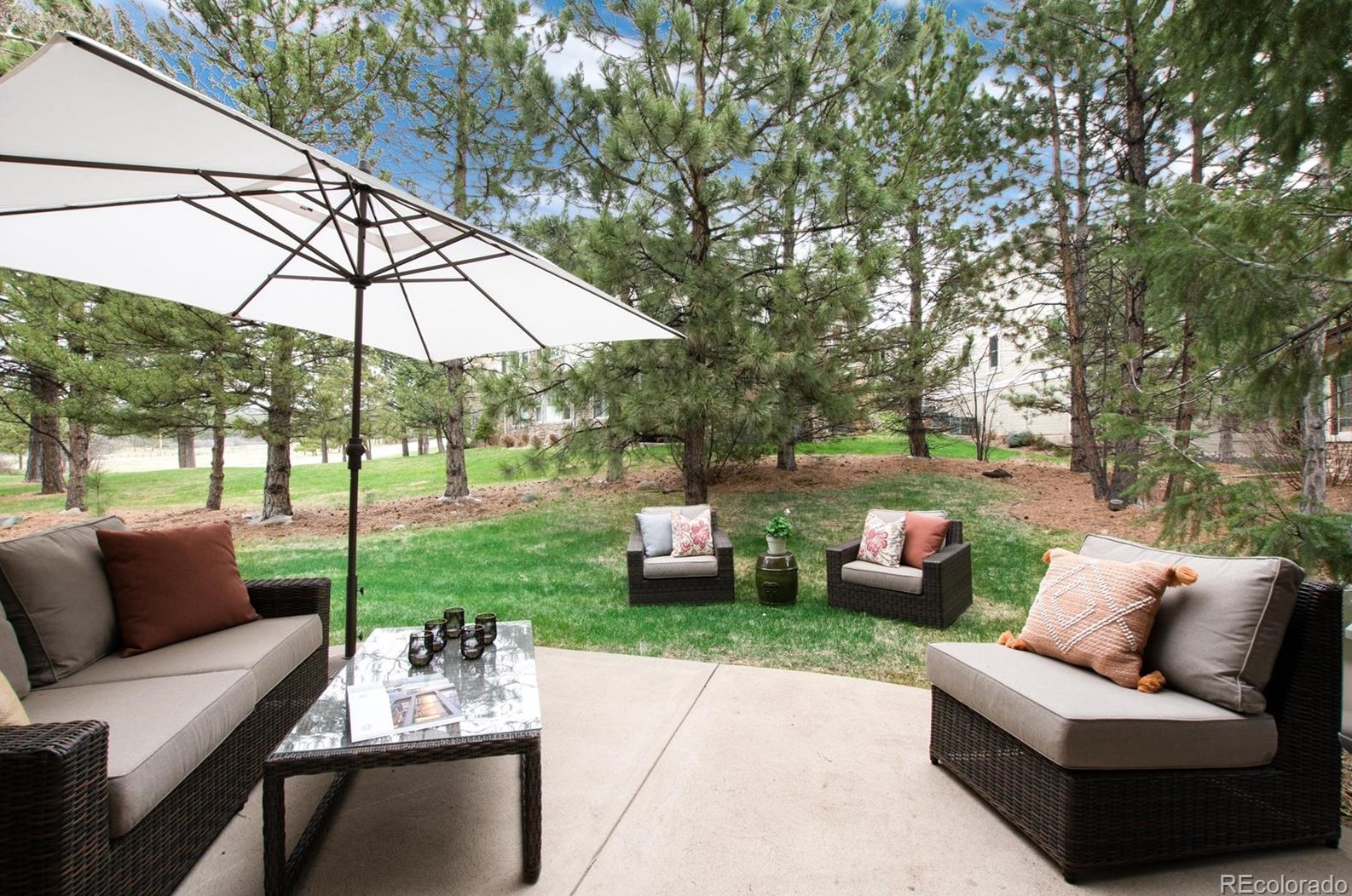 3303 Country Club Pkwy, Castle Rock CO  80108-9097 exterior