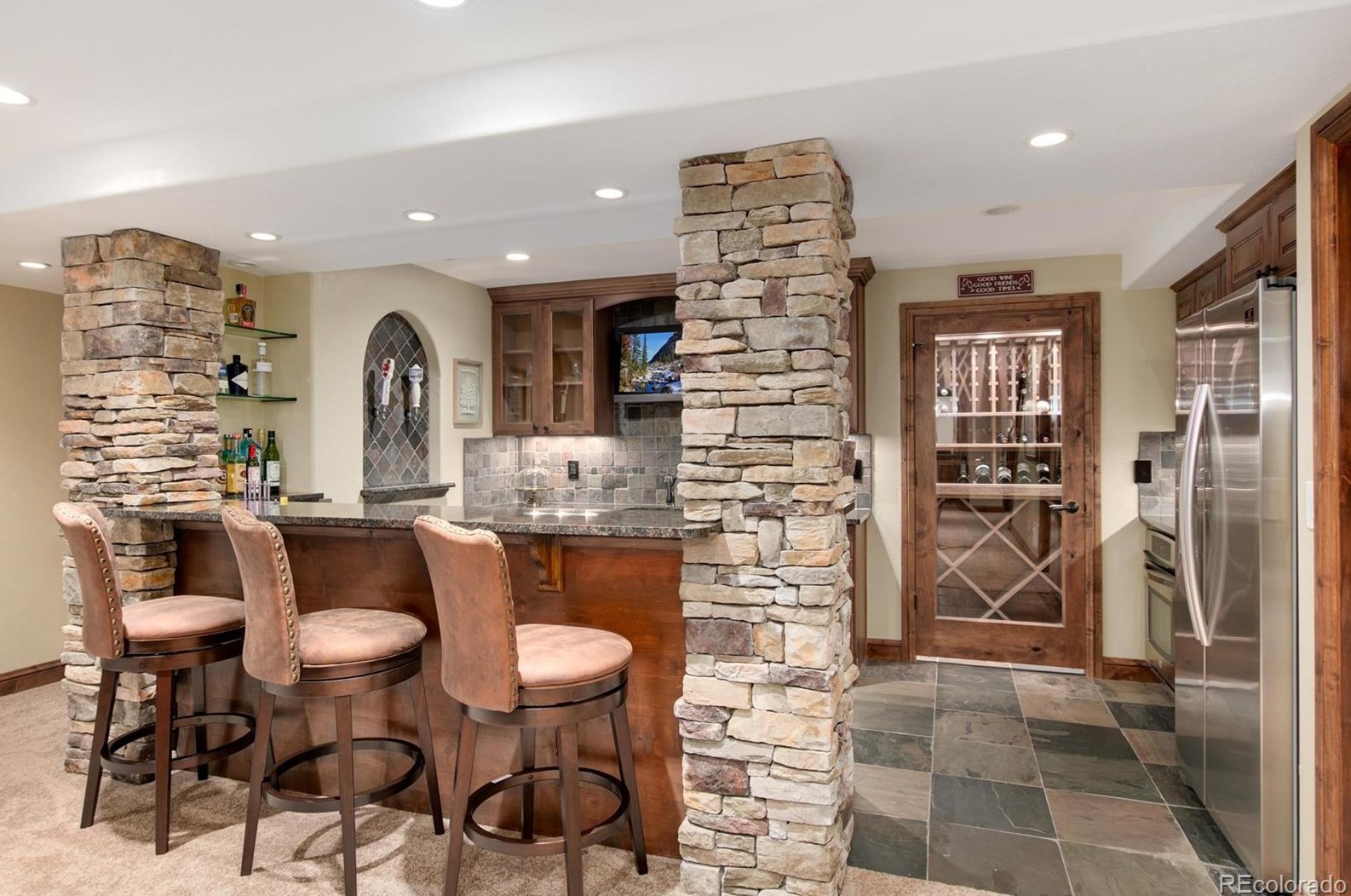 3303 Country Club Pkwy, Castle Rock CO  80108-9097 exterior