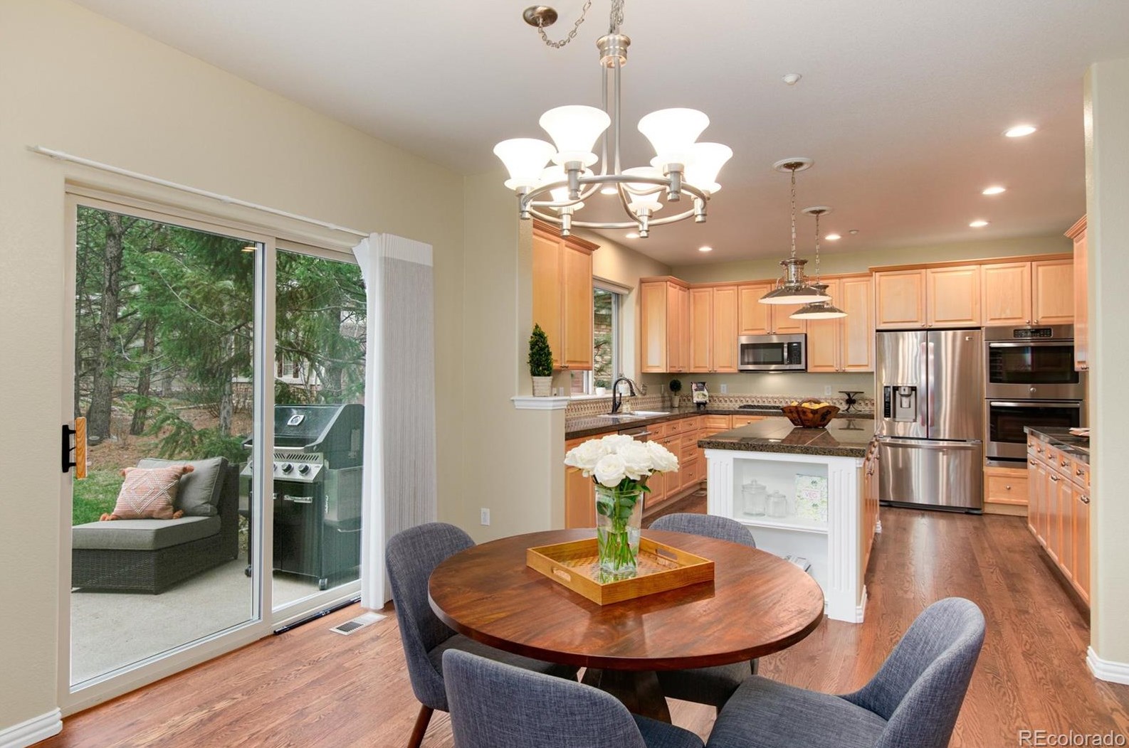 3303 Country Club Pkwy, Castle Rock CO  80108-9097 exterior