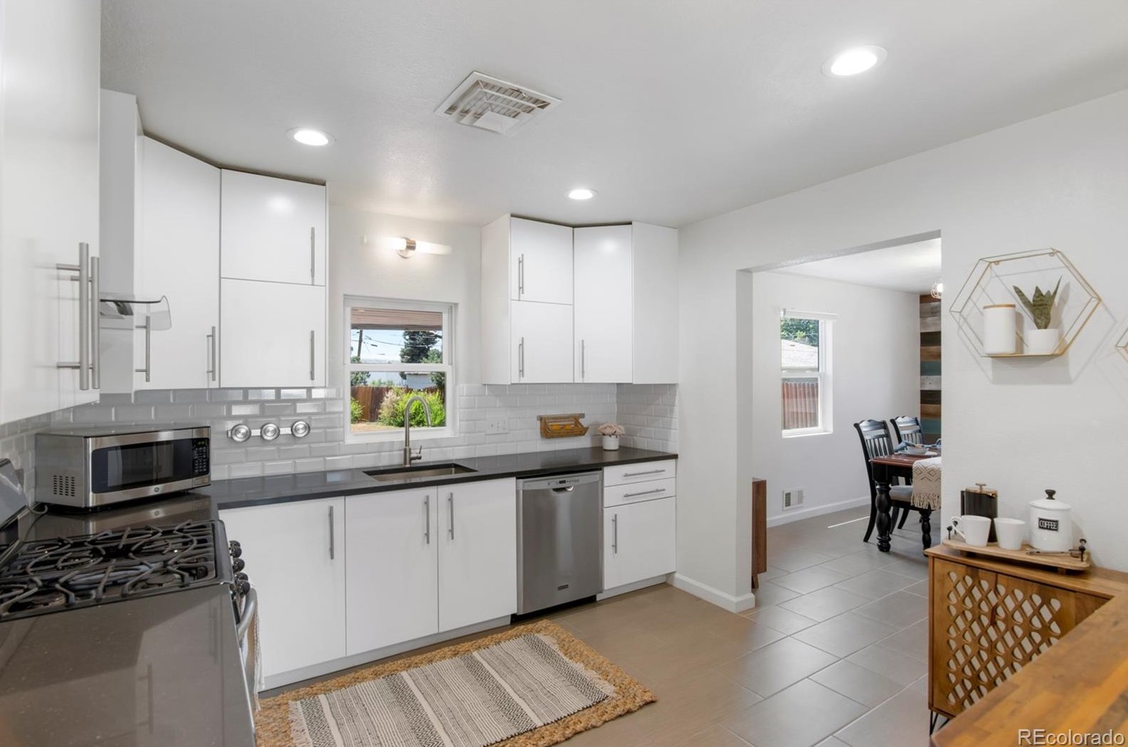 5211 Sherman St, Littleton CO  80121-1029 exterior