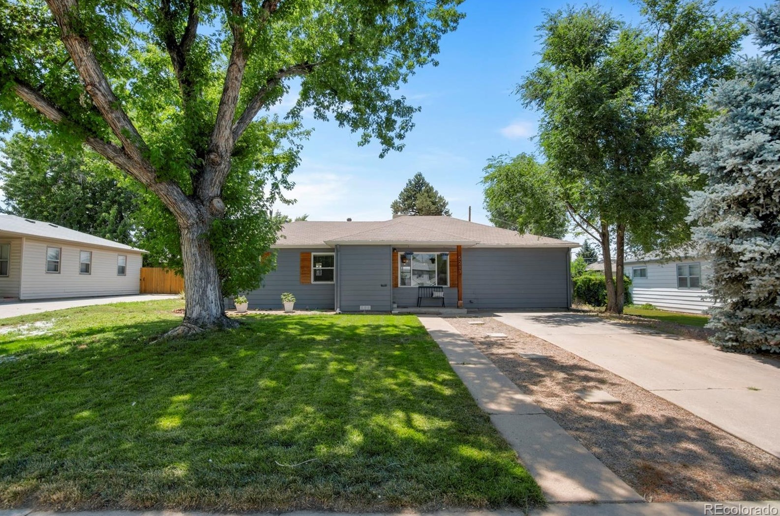 5211 Sherman St, Littleton CO  80121-1029 exterior