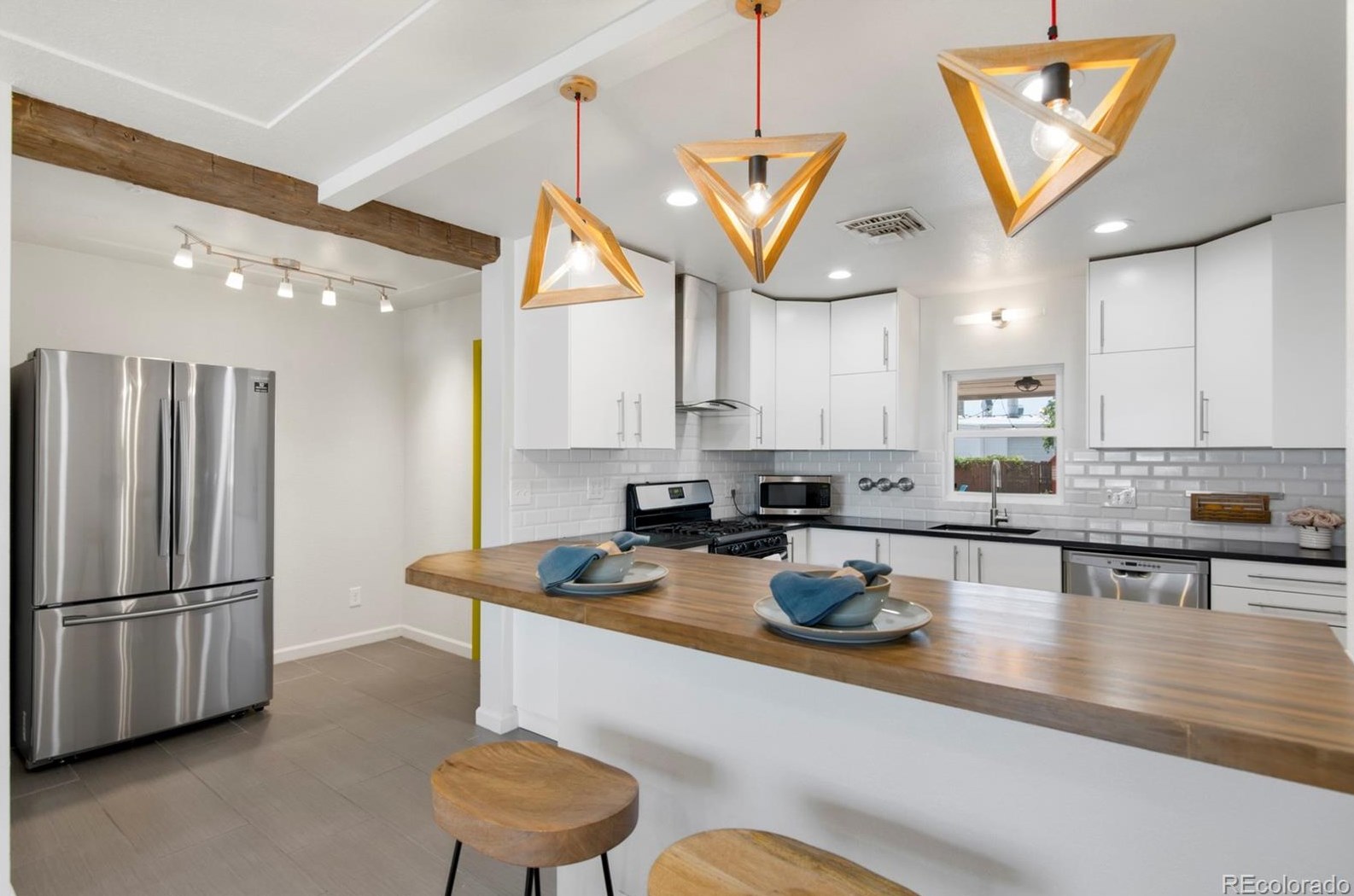 5211 Sherman St, Littleton CO  80121-1029 exterior