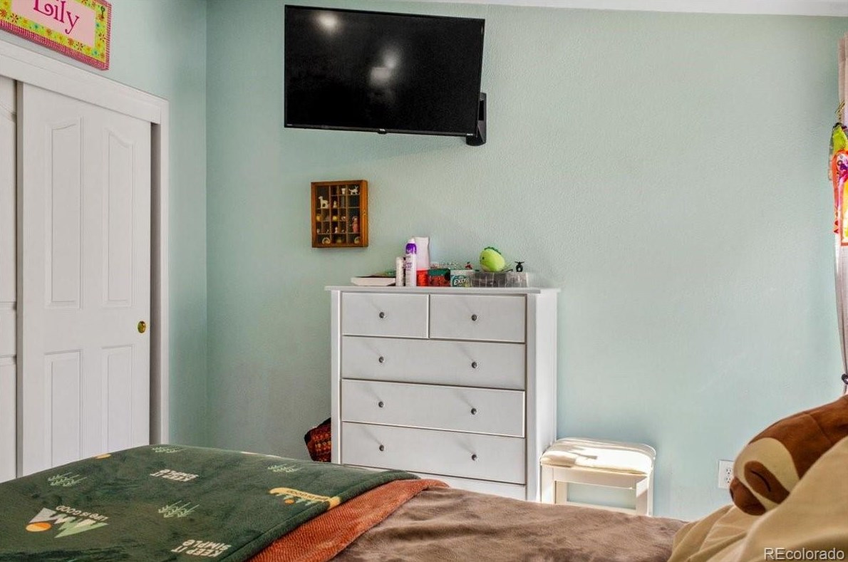 1557 Conestoga Cir, Steamboat Springs CO  80487-4945 exterior