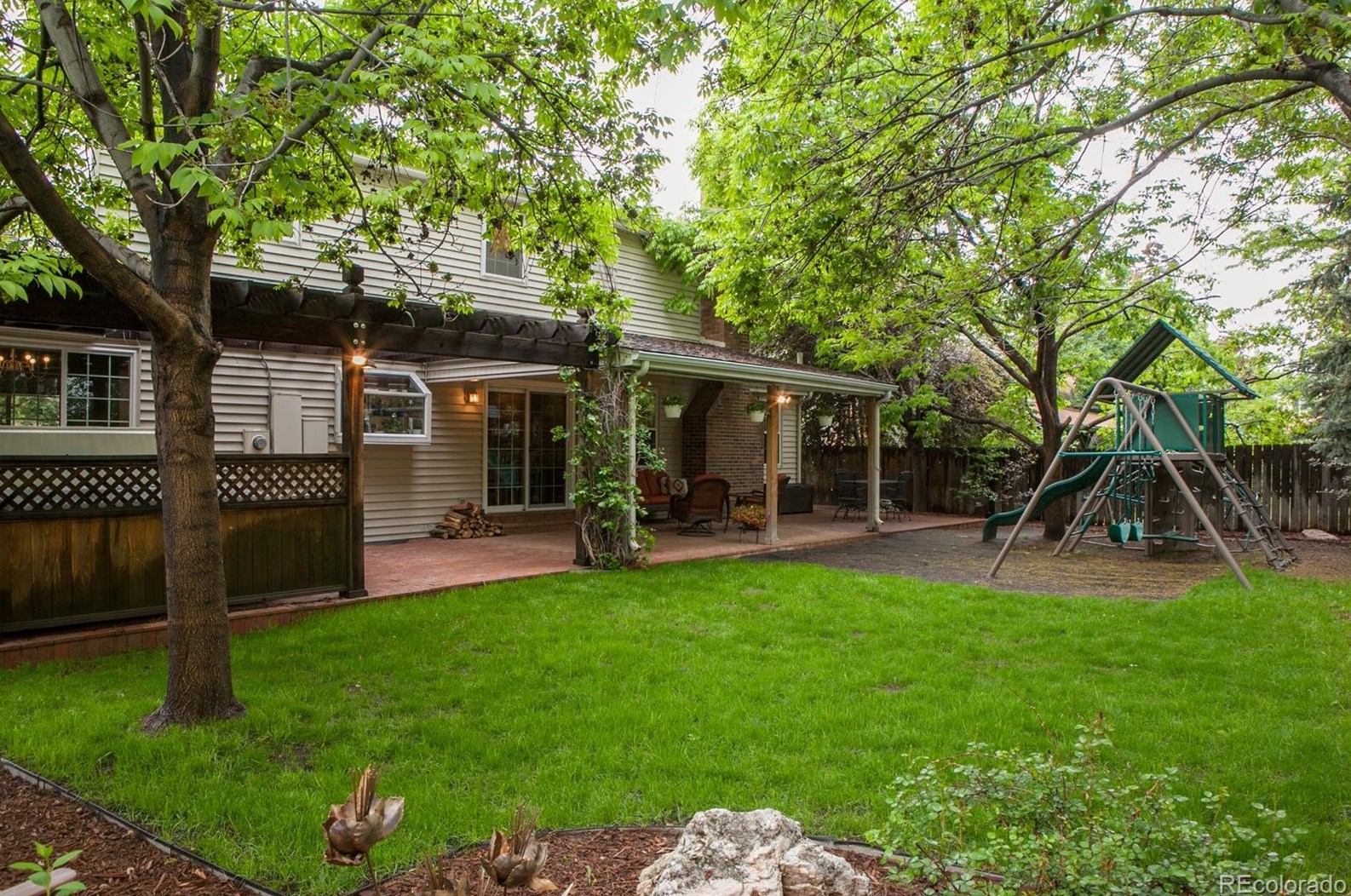 6499 Yukon St, Littleton CO 80128-6144 exterior