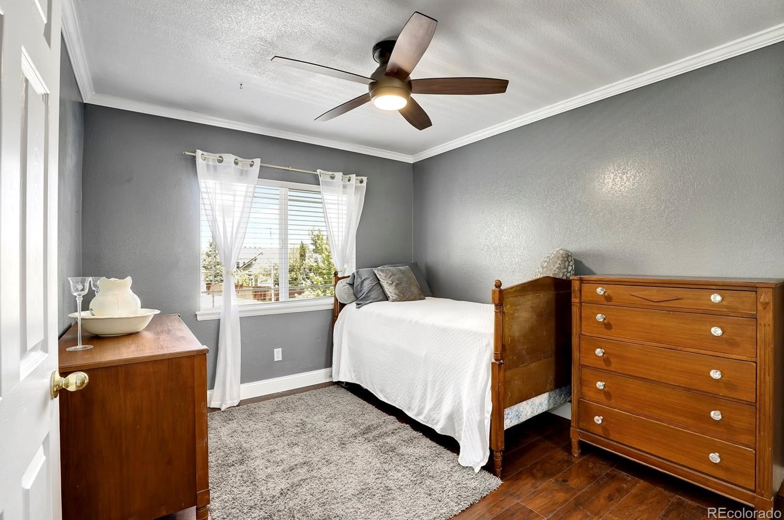 5620 Fenton St, Littleton CO 80123-6879 exterior