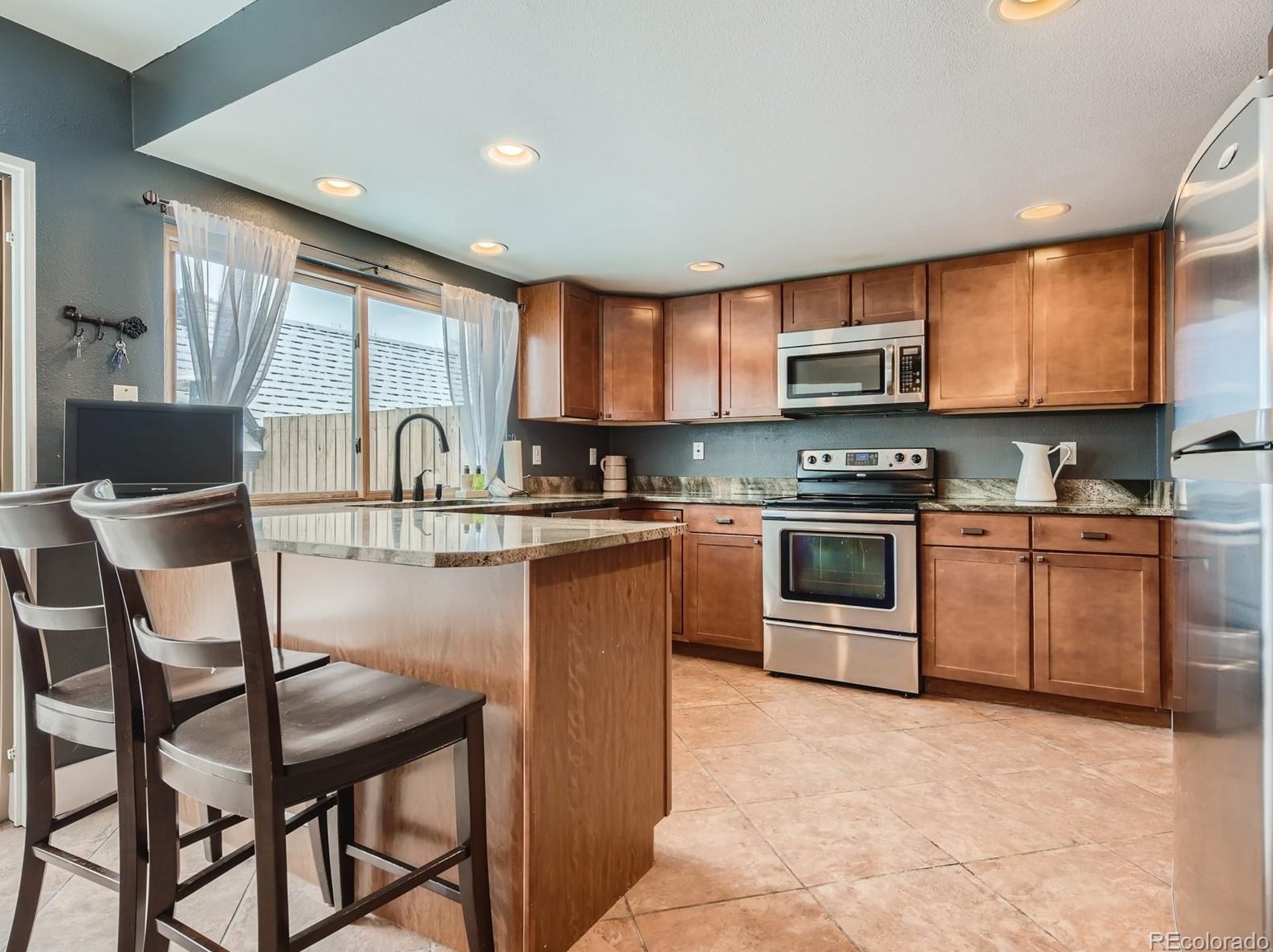 8258 E Phillips Pl, Englewood, CO 80112