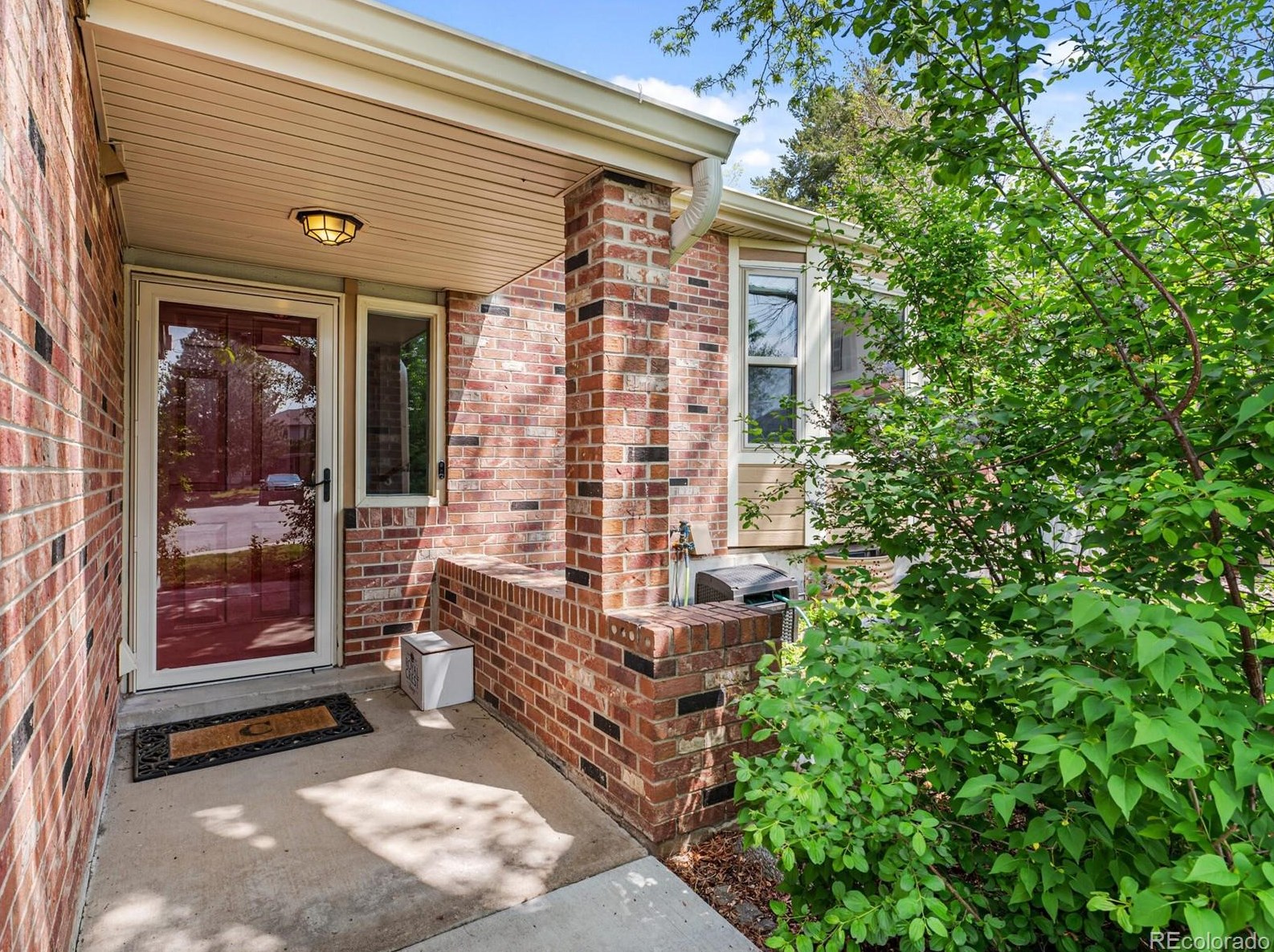 1189 Long Pl, Littleton, CO 80122-3020