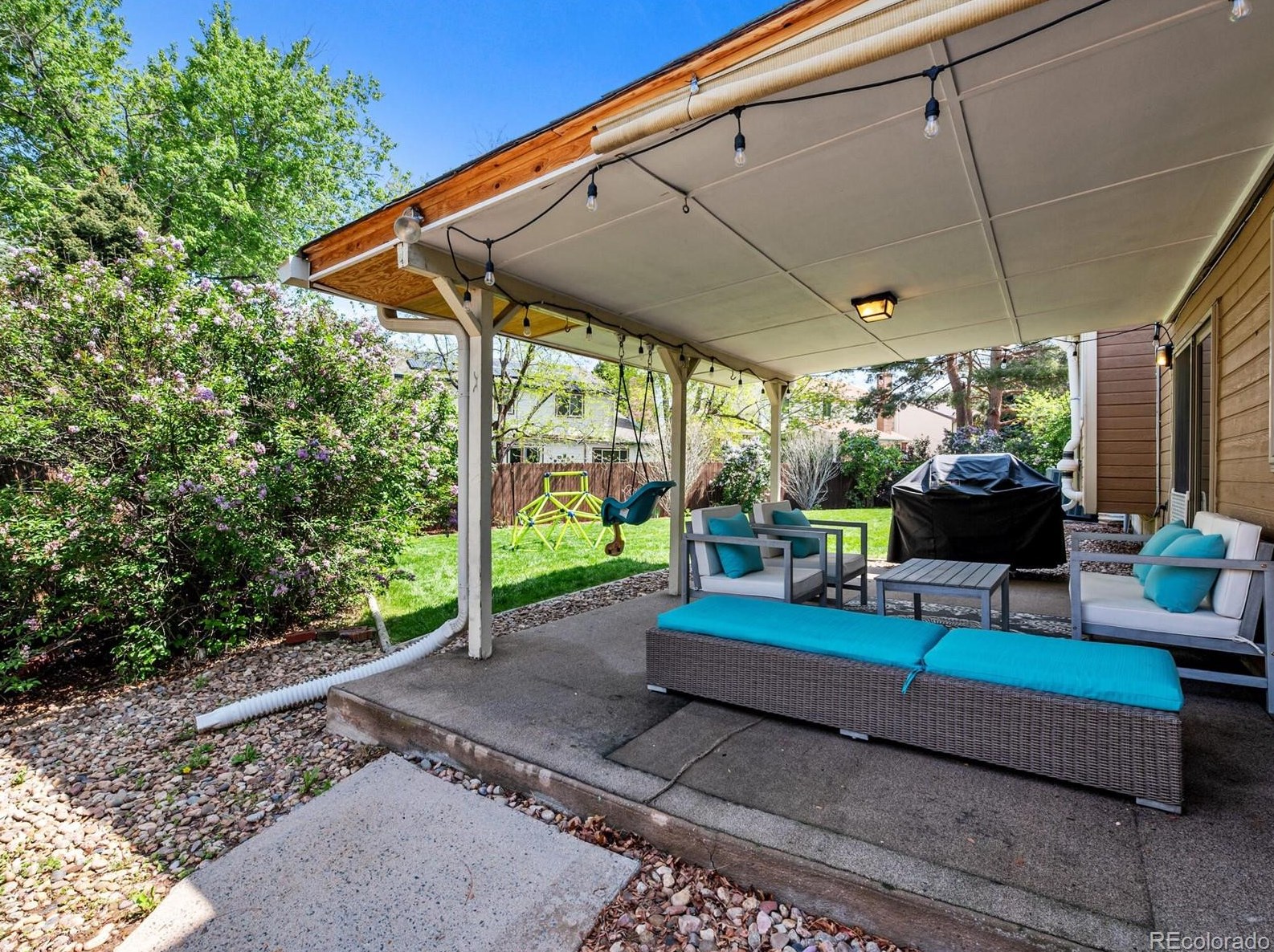 1189 Long Pl, Littleton CO 80122-3020 exterior