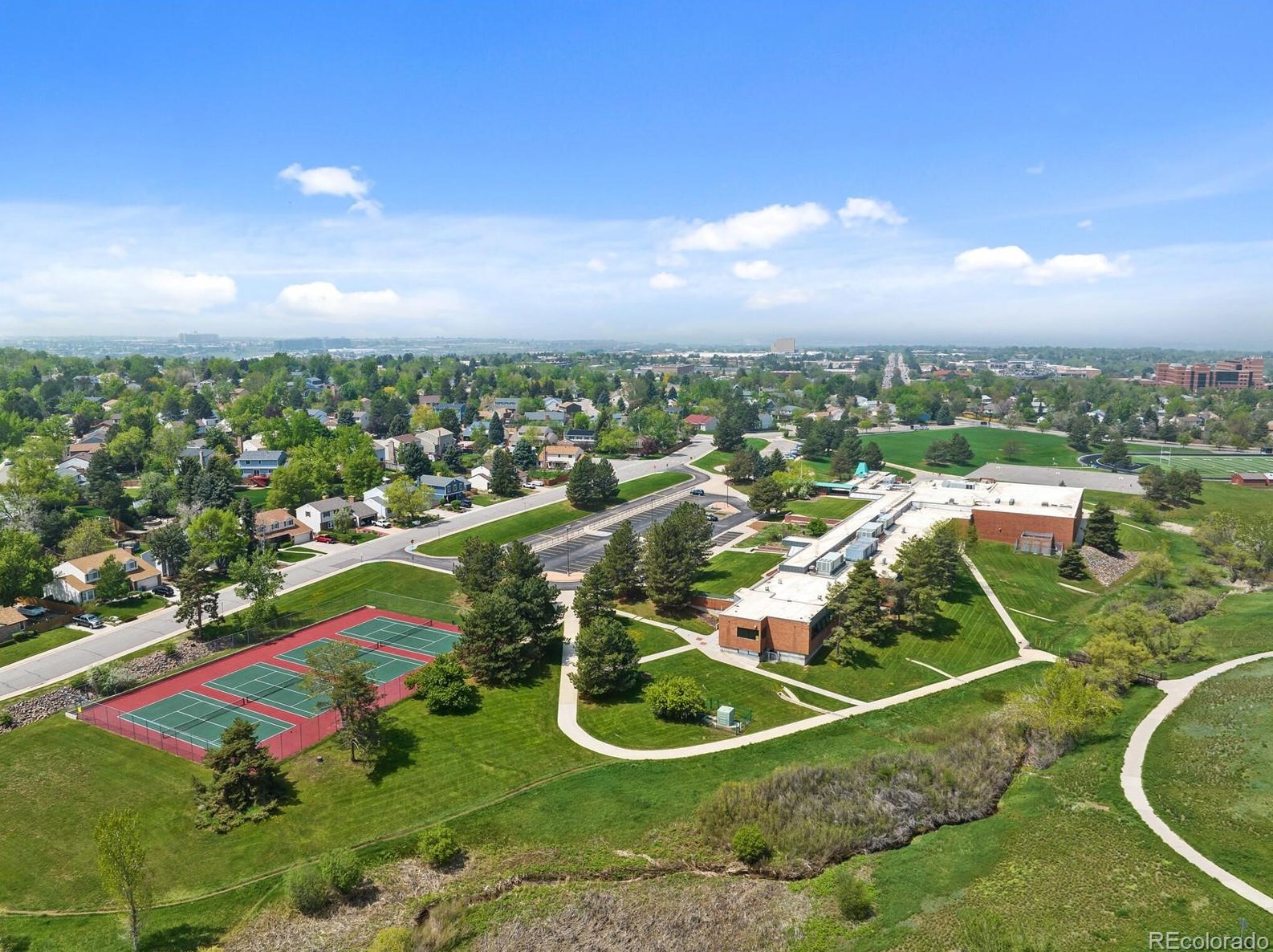 1189 Long Pl, Littleton CO 80122-3020 exterior