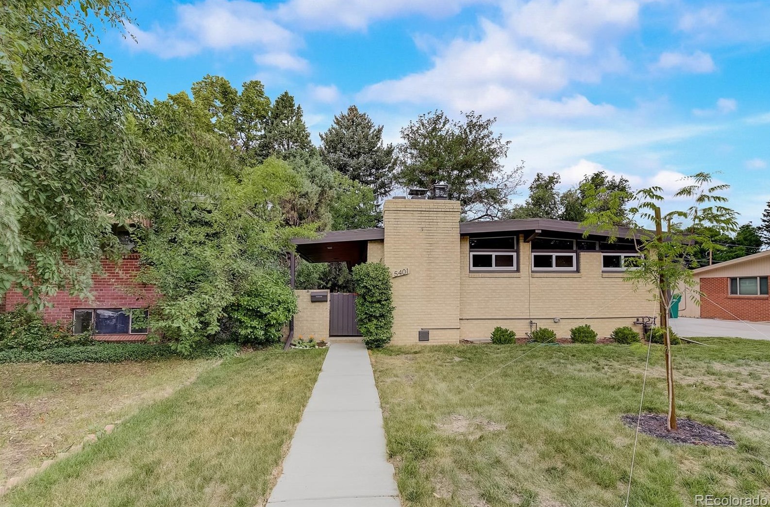 5401 Hickory St, Littleton CO  80120-1424 exterior