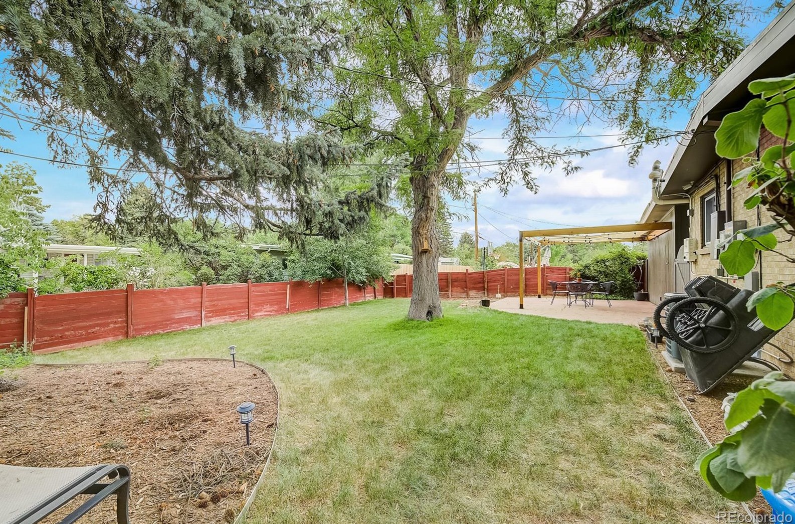 5401 Hickory St, Littleton CO  80120-1424 exterior