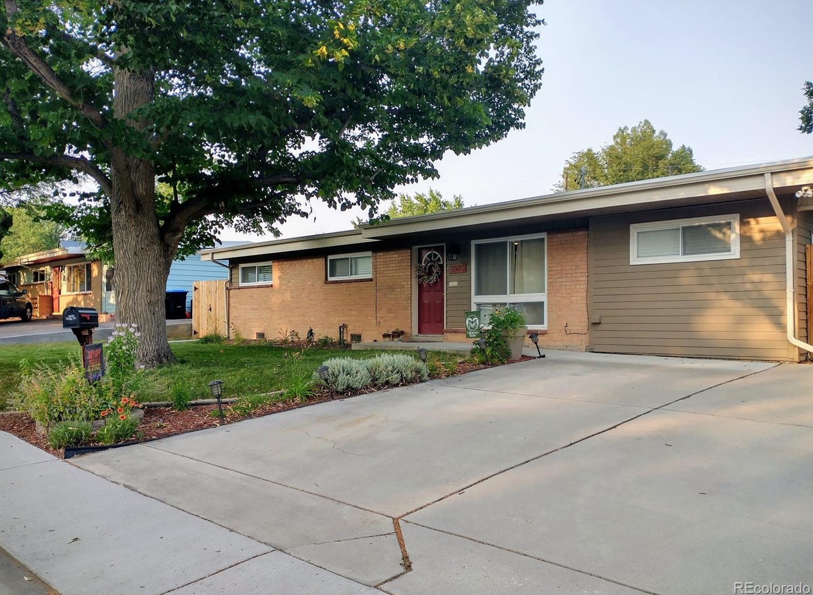 5970 Dudley St, Arvada, CO 80004-5461