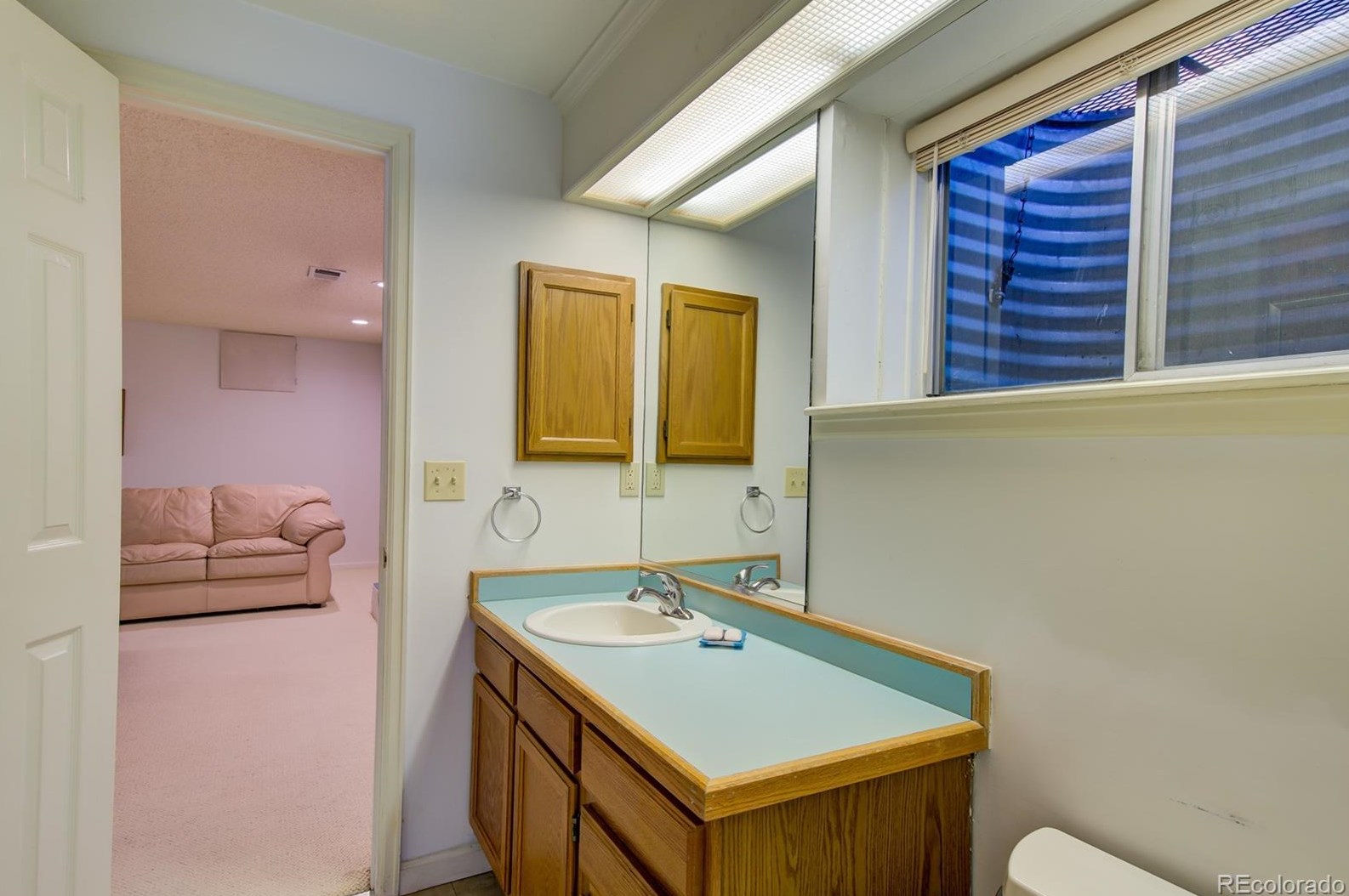 6319 Harrison Way, Littleton CO 80122-2262 exterior