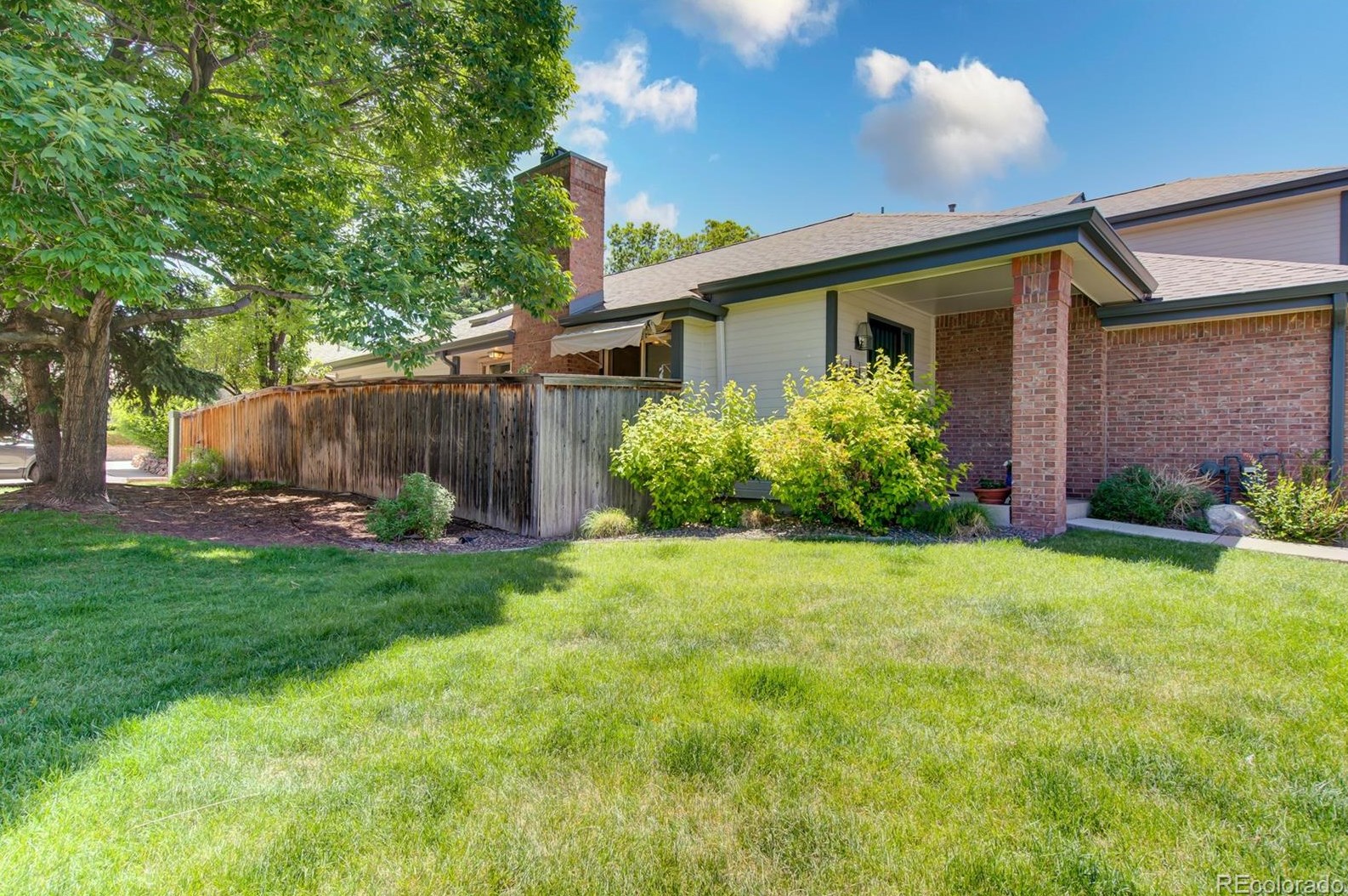 6319 Harrison Way, Littleton, CO 80121-3620