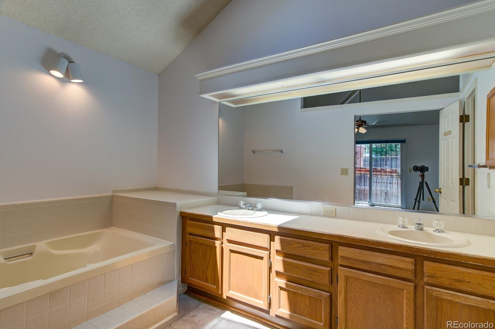 6319 Harrison Way, Littleton CO 80122-2262 exterior