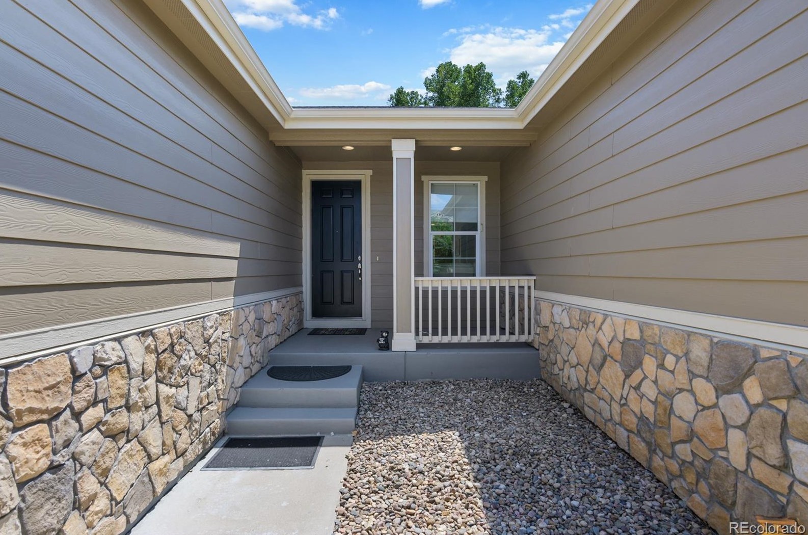 13975 W Layton Cir, Morrison, CO 80465