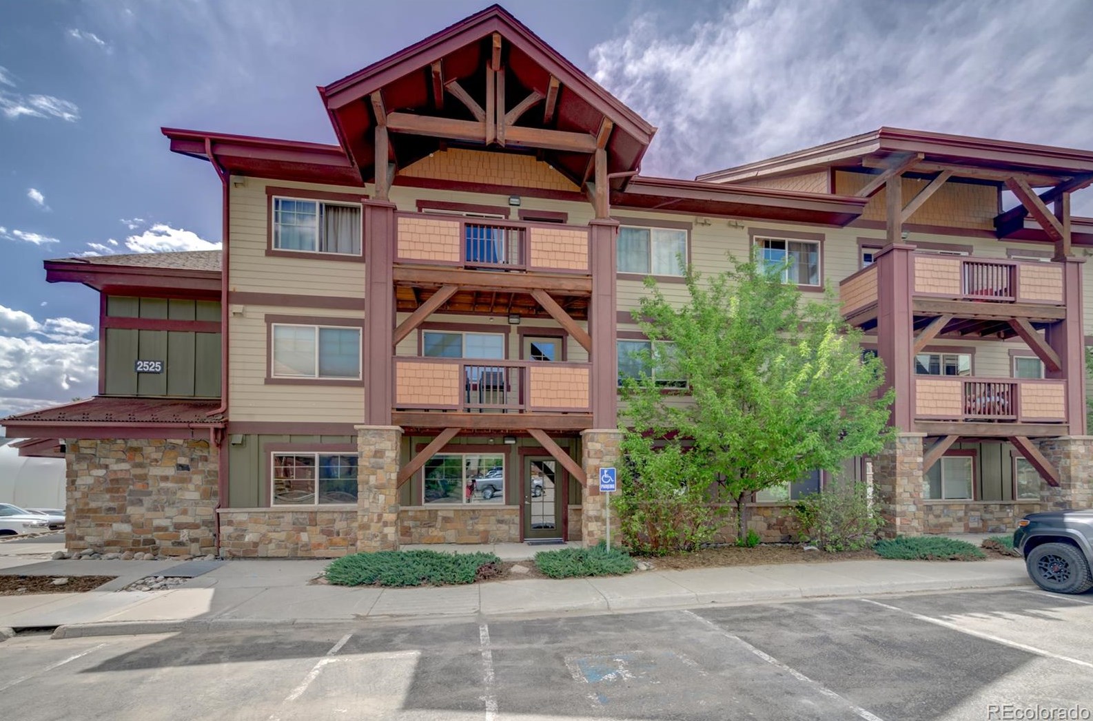 2525 Cattle Kate Cir, Steamboat Springs CO  80487-1815 exterior