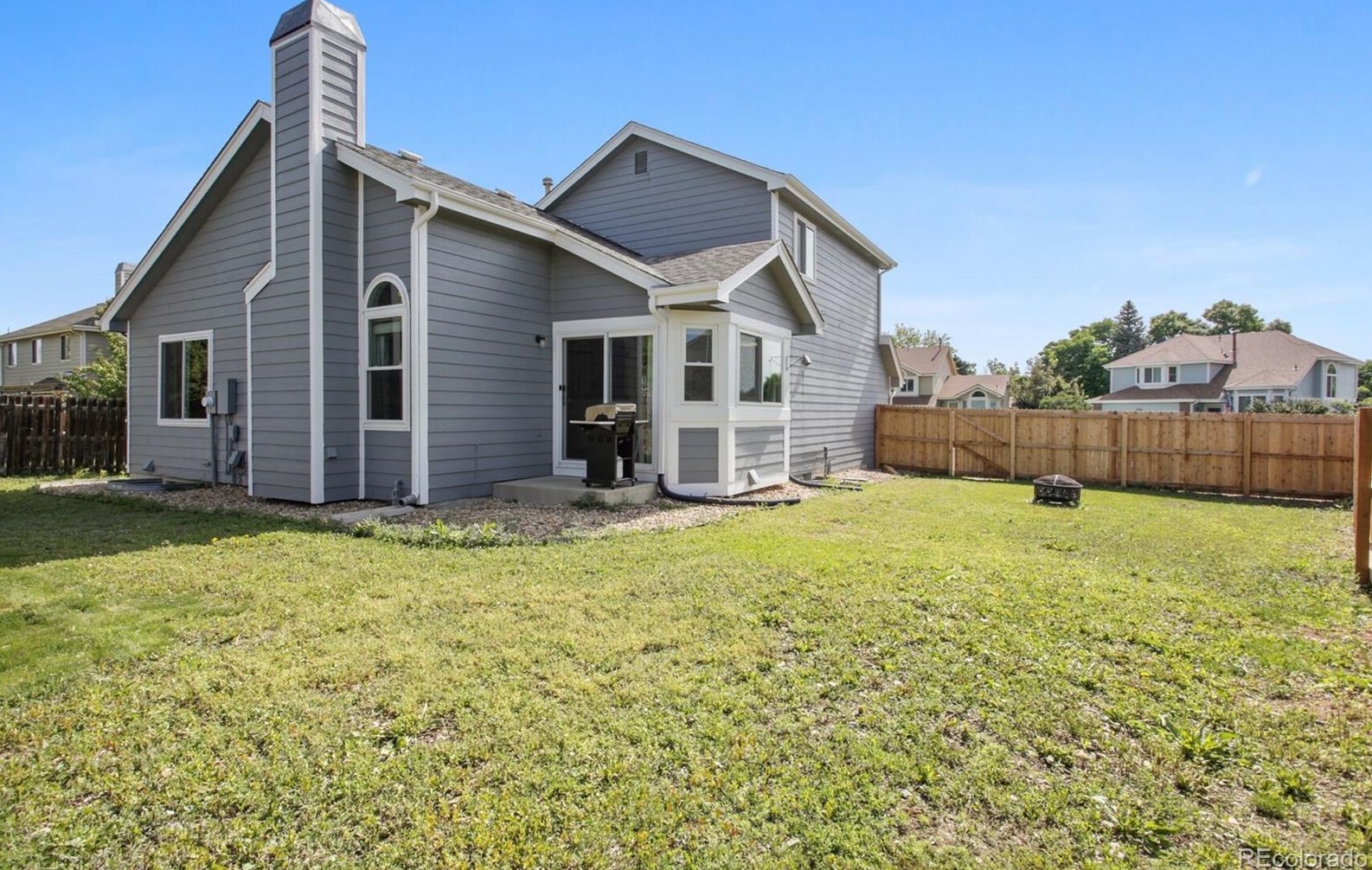 5553 Yank Ct, Littleton CO 80127-2185 exterior