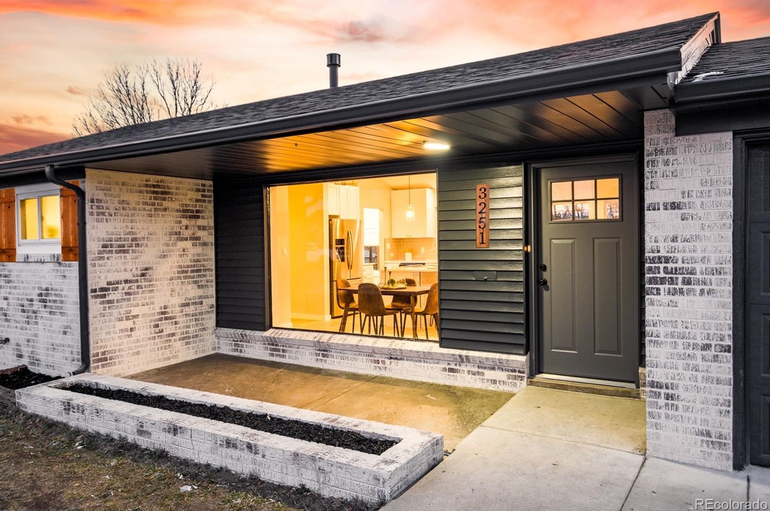 3251 S Bannock St, Englewood, CO 80110