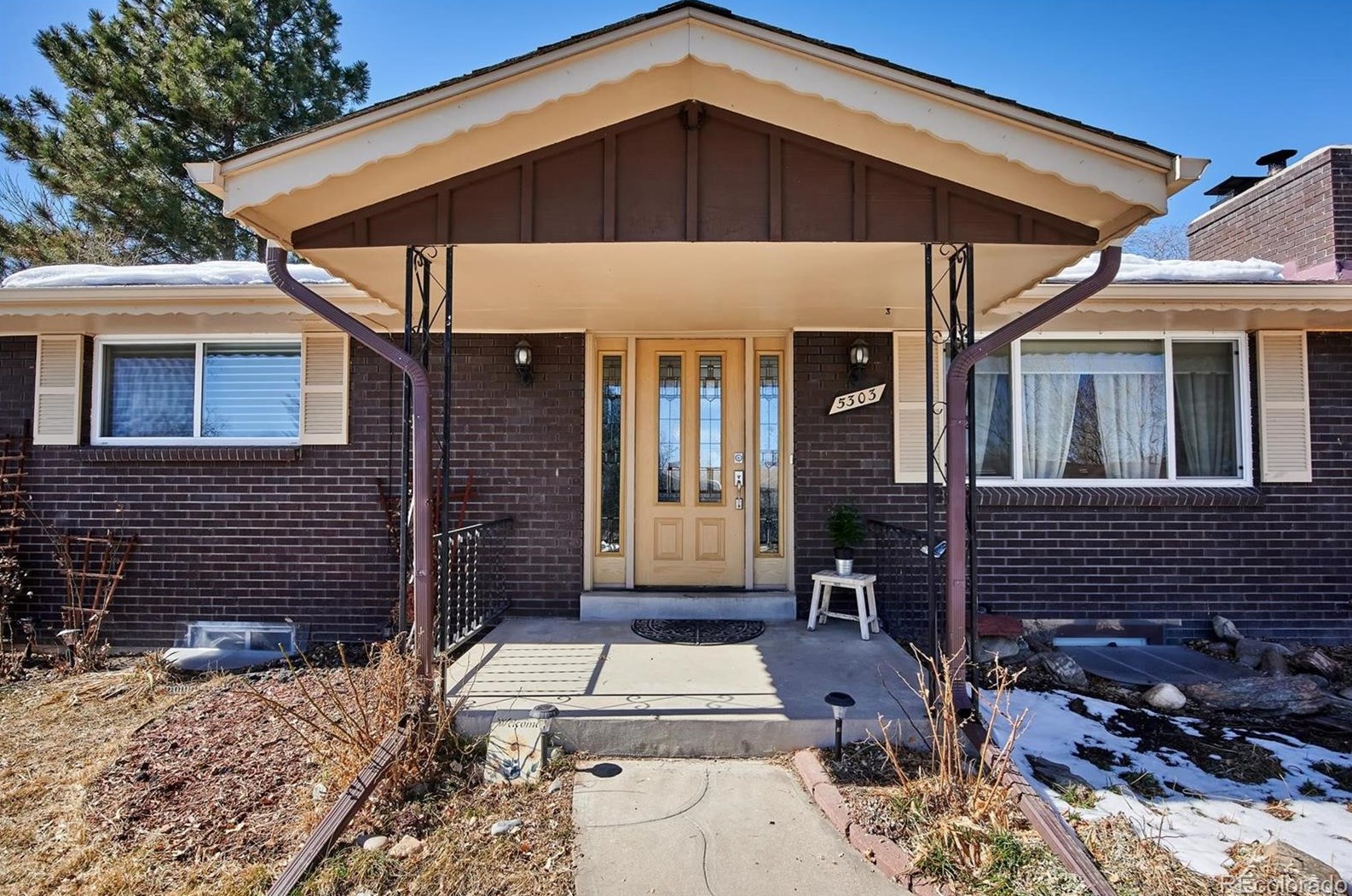 5303 Arbutus St, Arvada CO  80002-1723 exterior
