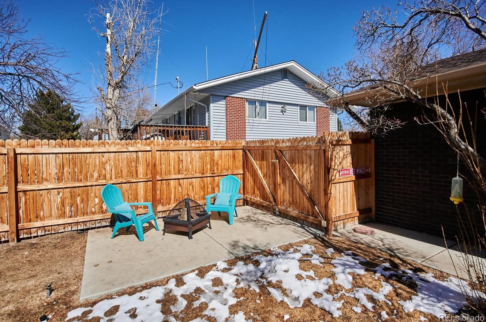 5303 Arbutus St, Arvada CO  80002-1724 exterior