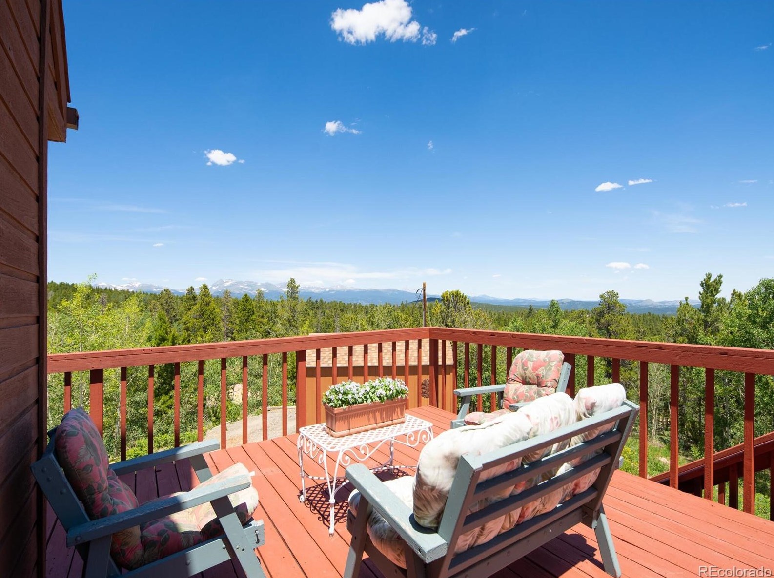 68 Athena Rd, Arvada, CO 80422-4022