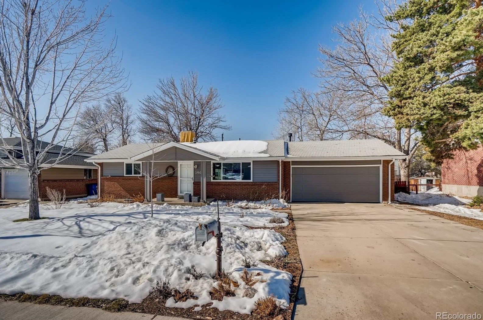 8259 Chase Dr, Arvada, CO 80003-1815