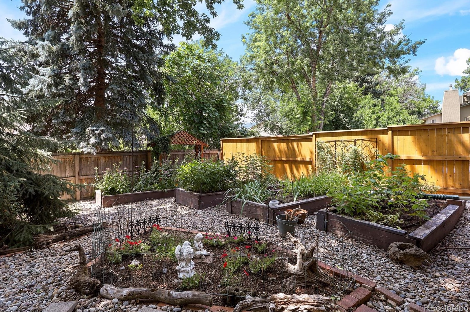 6934 83rd Ave, Arvada CO  80003-1640 exterior