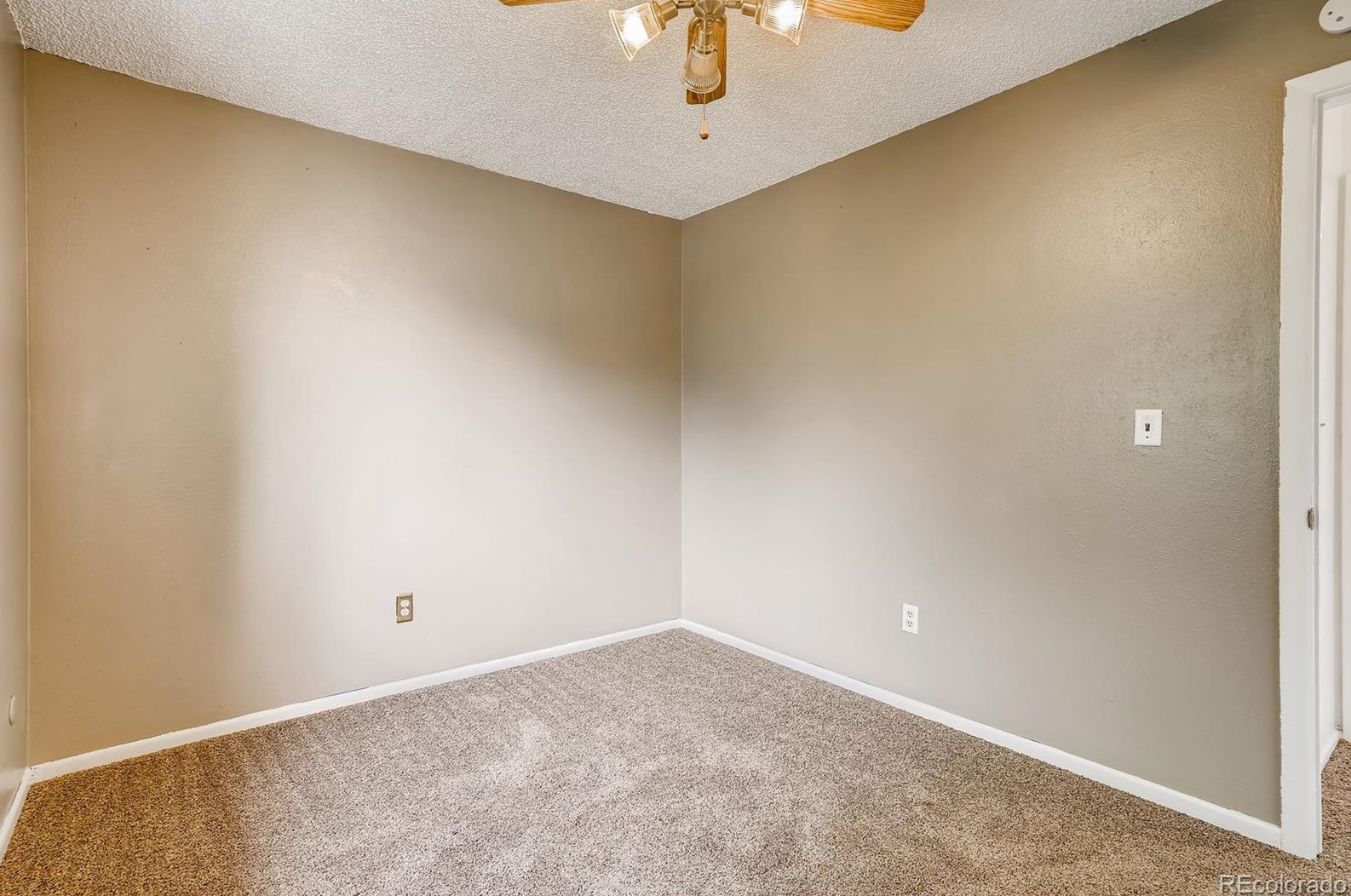 7161 Van Gordon St, Arvada CO  80004-1266 exterior