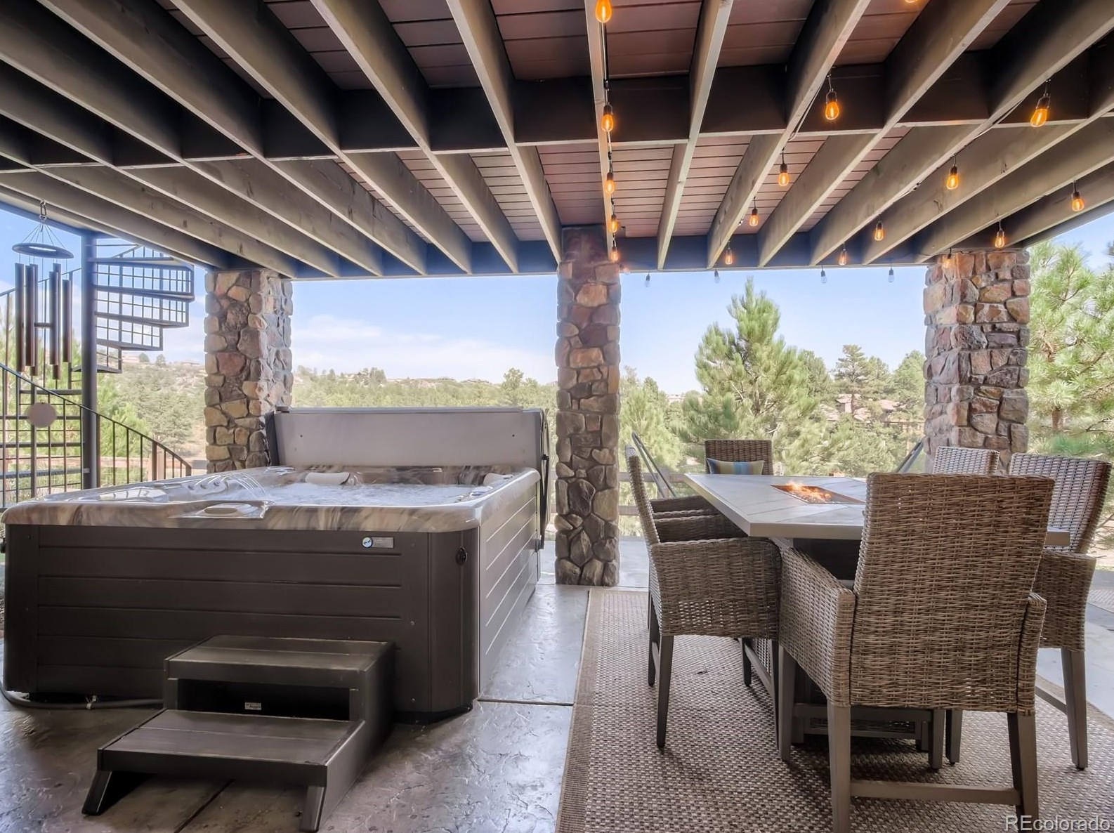 1659 Avenida Del Sol, Castle Rock CO 80104-7672 exterior