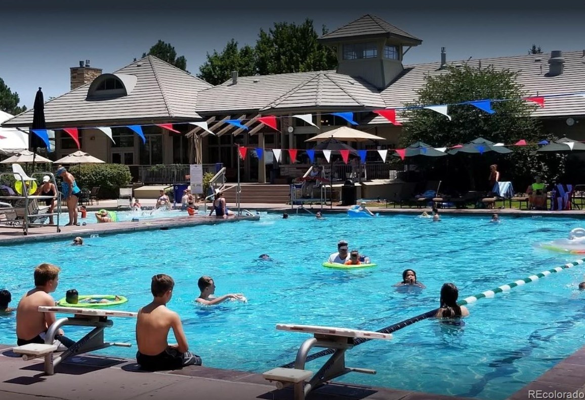 6039 Prentice Ave, Littleton CO 80120-1232 exterior