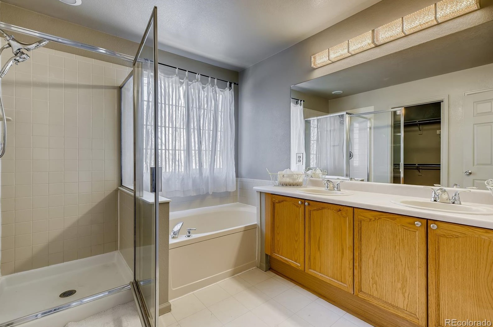 6039 Prentice Ave, Littleton CO 80120-1232 exterior