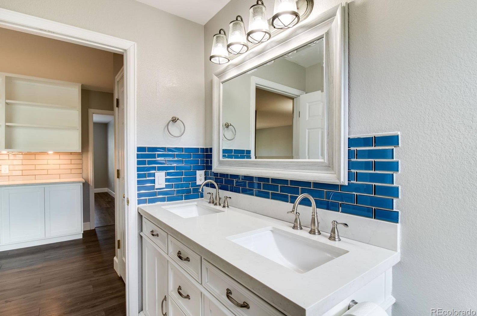 6754 Lionshead Pkwy, Littleton CO  80124-9533 exterior